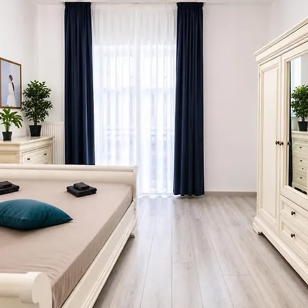 Central Stay Apartment