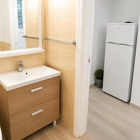 Central Stay Apartment