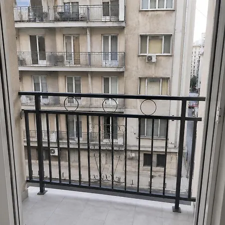 Central Stay Apartment